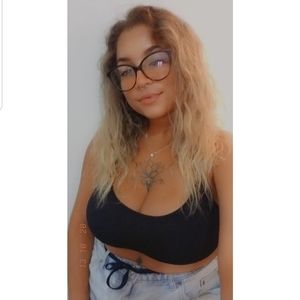 Meet your Posher, Marie